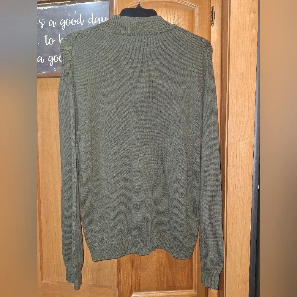 Chaps Men's Olive 1/4 Zip-Up Cable Knit Sweater In A Size XL. Chunky,Substantial